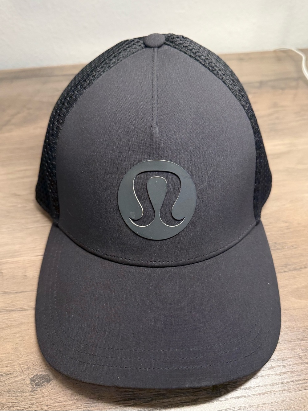 lululemon athletica Black Mesh Back Logo Cap
